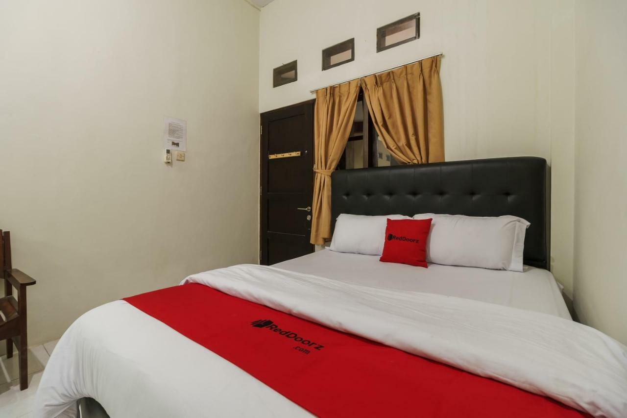 Reddoorz Syariah Near Fort Marlborough Bengkulu Exterior foto